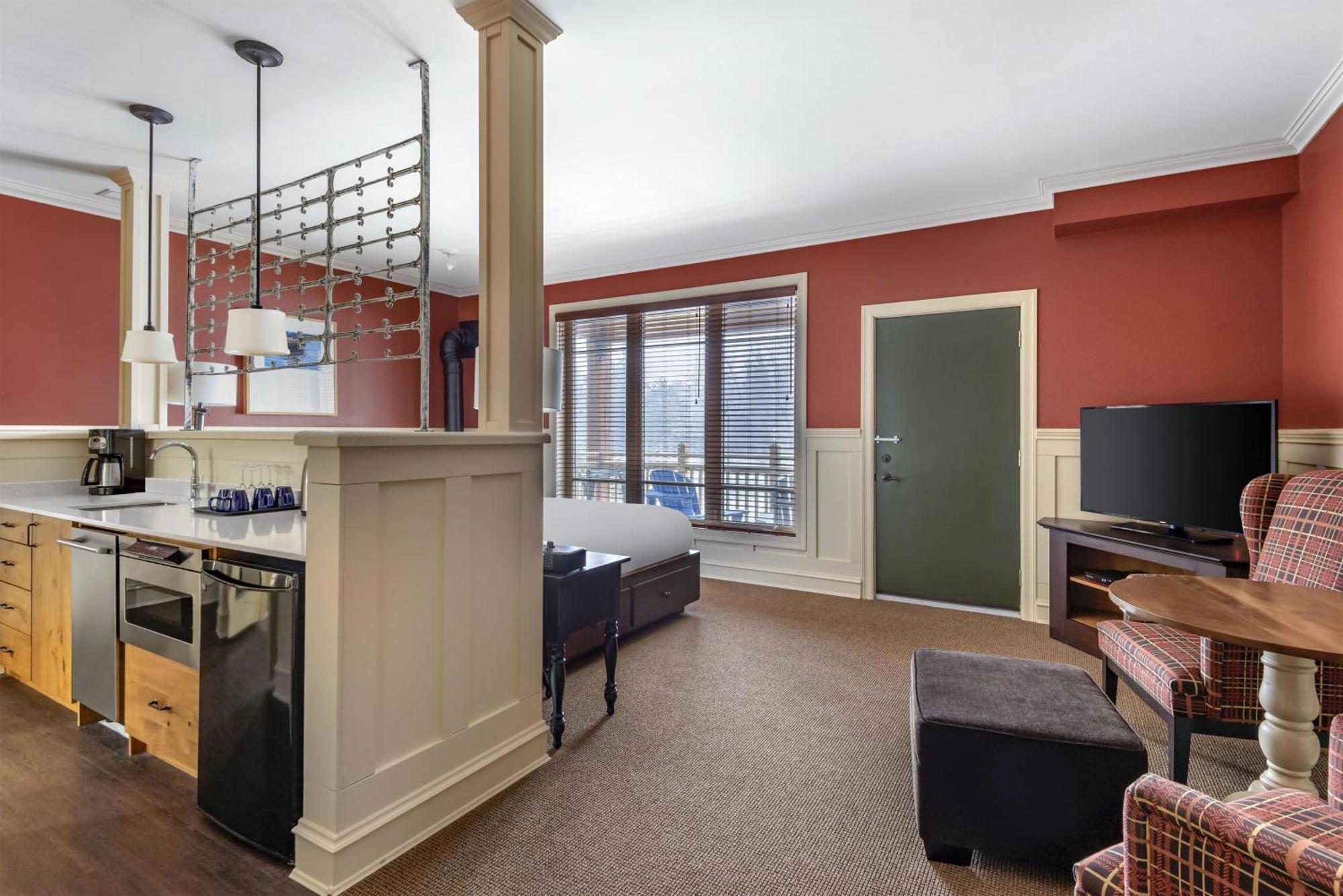 King Studio,1756585393:JPEG